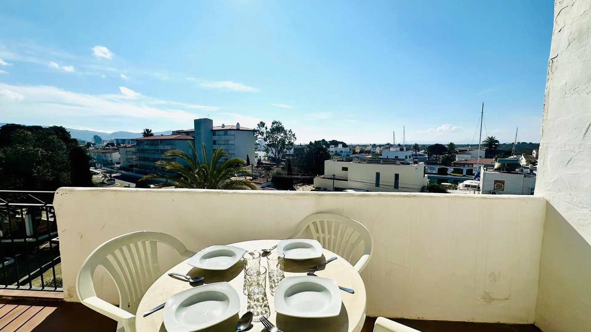 Apartment Global Immo 2176 Royal Marine Llevant Roses Spain